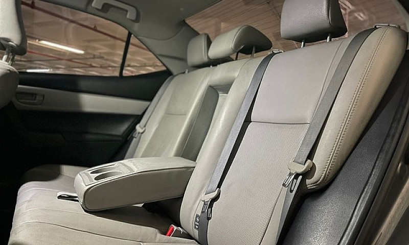 Toyota Corolla Aut 1...