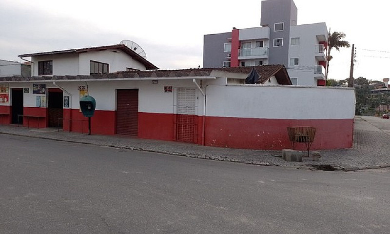 Casa Com Comércio ...