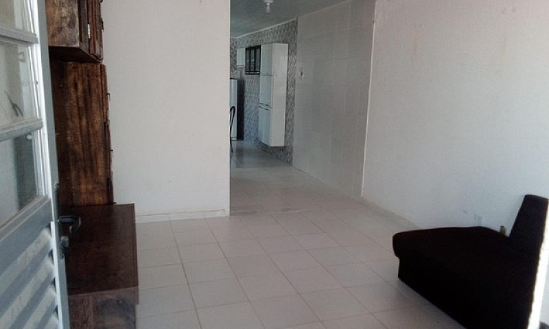 Casa Com Piscina Pró...