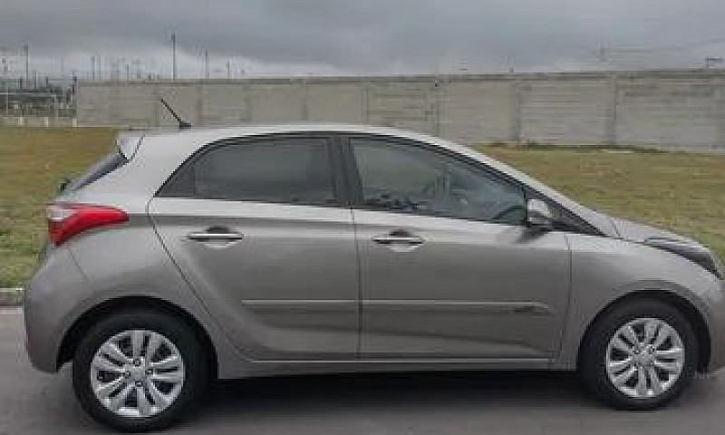 Lindão!  Vendo Hb20 ...