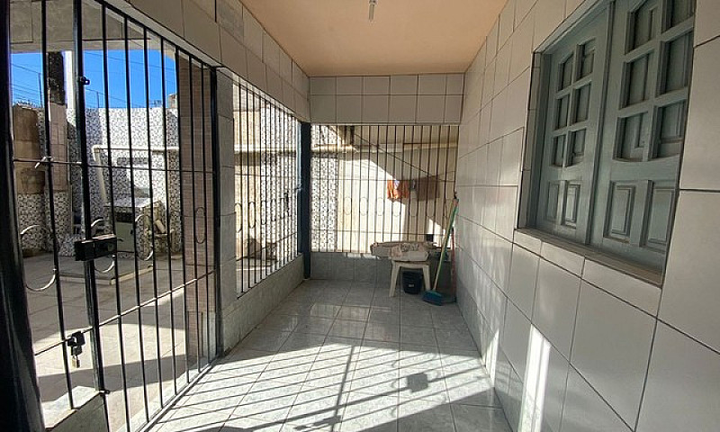 Casa De Dois Pavimen...