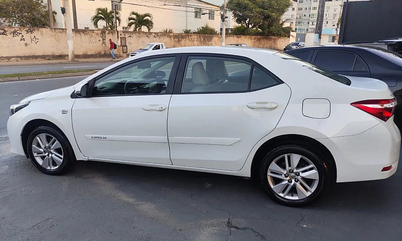 Toyota Corolla Gli 1...