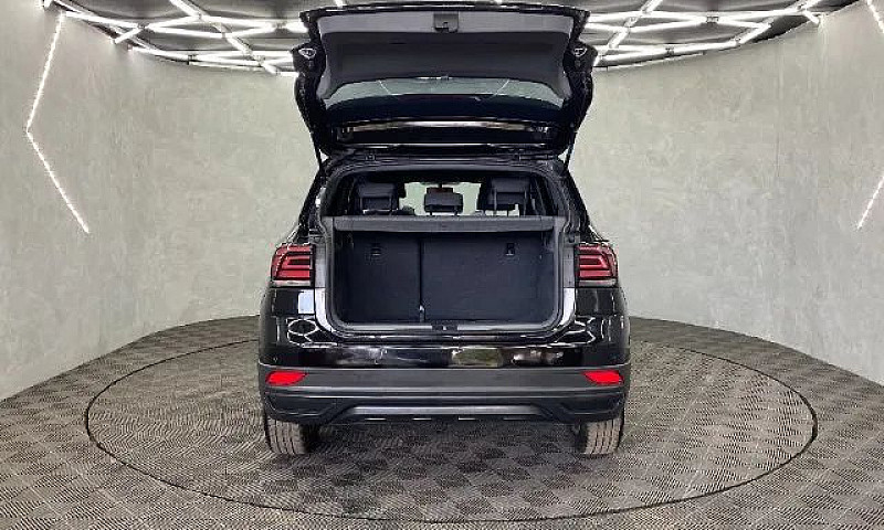 Volkswagen T-Cross 1...