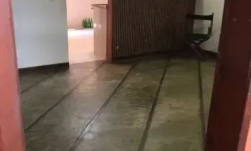 Casa Com 2 Quartos E...