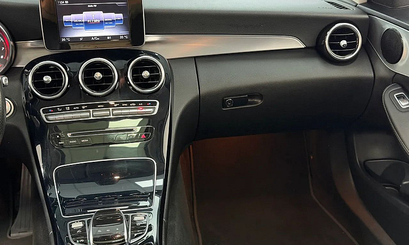 Mercedes-Benz C-200 ...