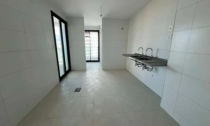 Apartamento 4 Suítes...