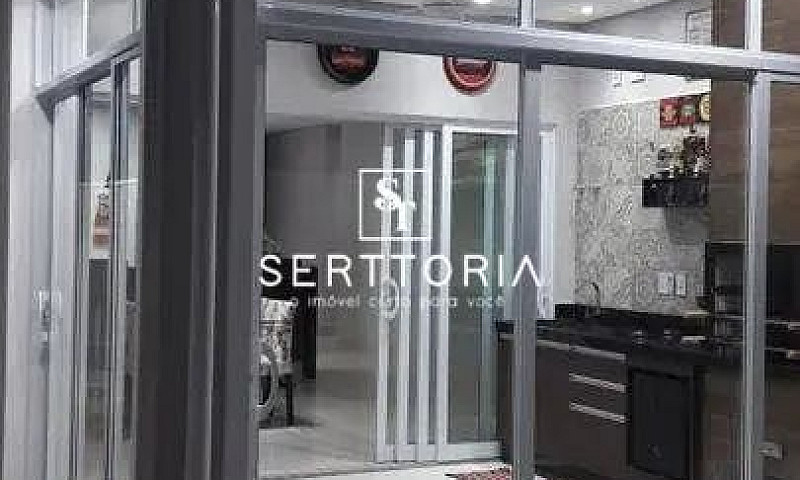 Casa Com 3 Dormitóri...