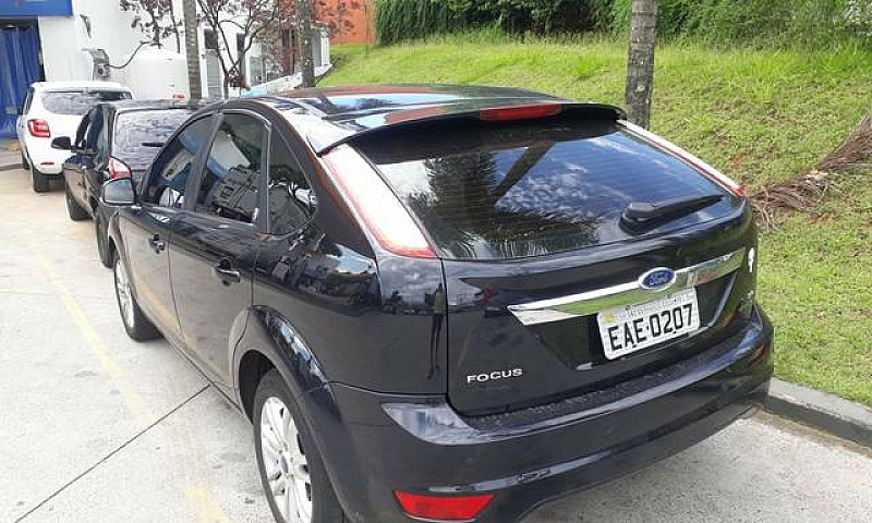 Ford Focus Guia Hatc...