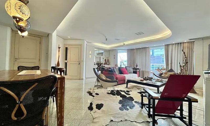 Amplo Apartamento Co...