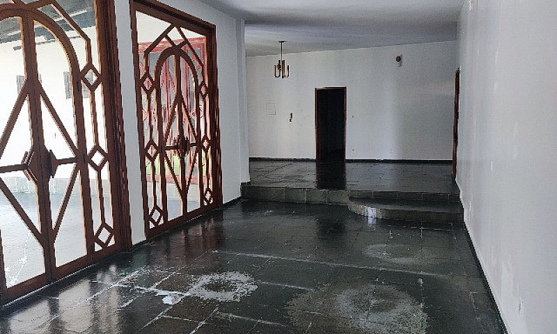 Vendo Casa Comercial...