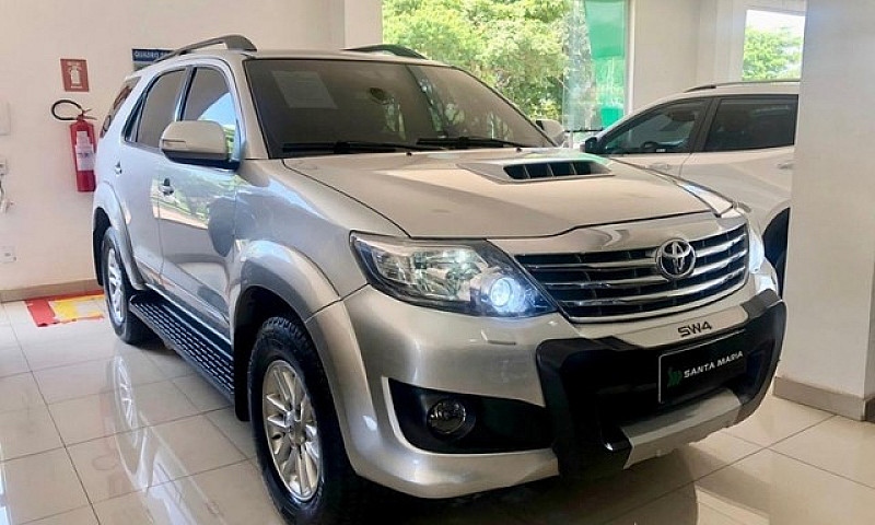 Toyota Hilux Sw4 Srv...