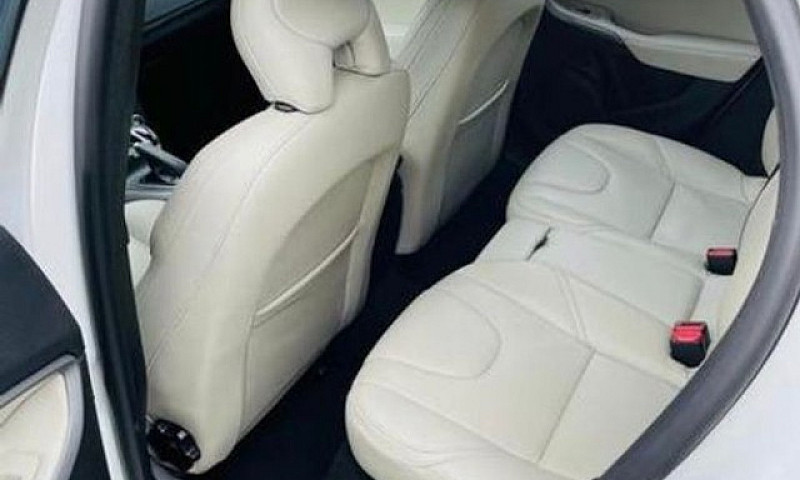 Volvo V40 T3 1.5 Tur...
