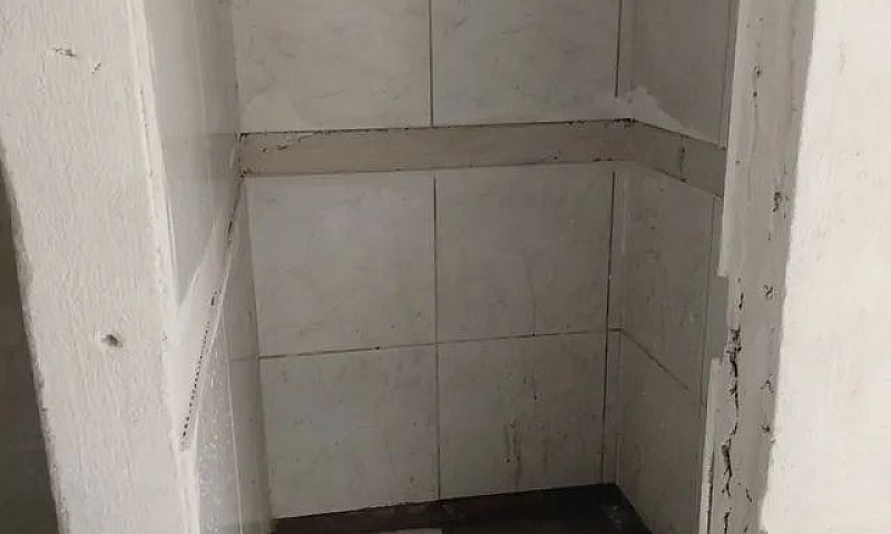 Vende-Se Quartinho M...