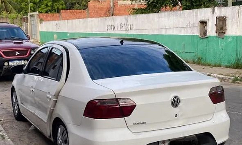 Volkswagen Voyage 1....