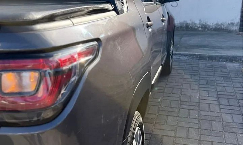 Fiat Strada Volcano ...