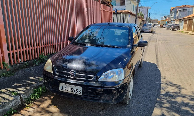 Chevrolet Corsa Sed....