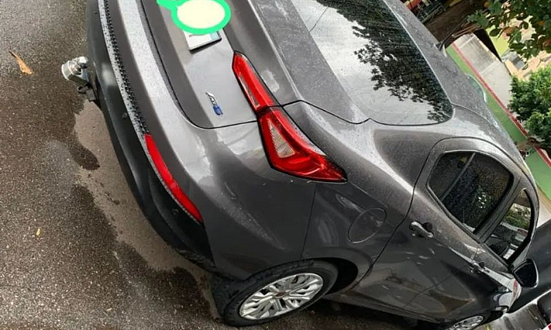 Fiat Cronos 1.8 16V ...