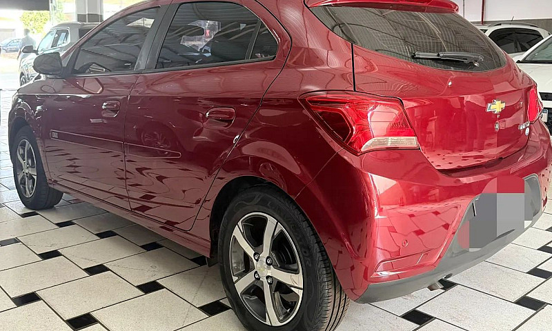 Chevrolet Onix Hatch...