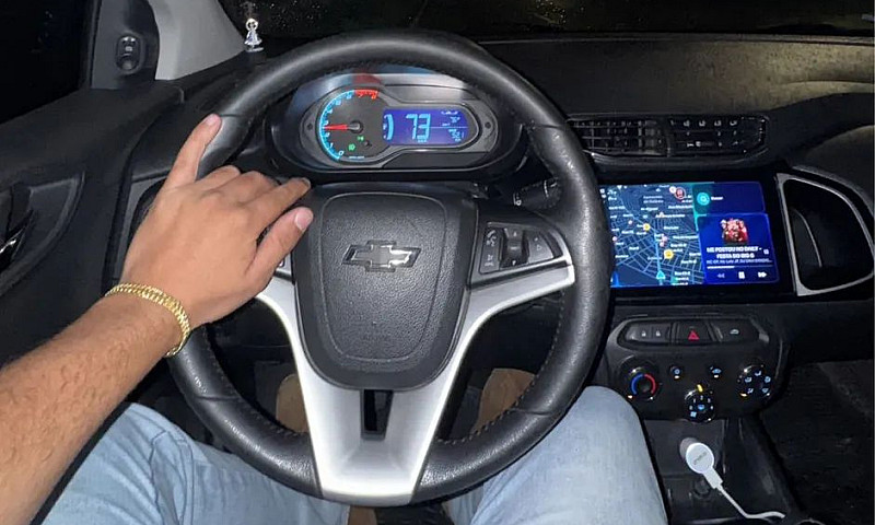 Chevrolet Onix Hatch...