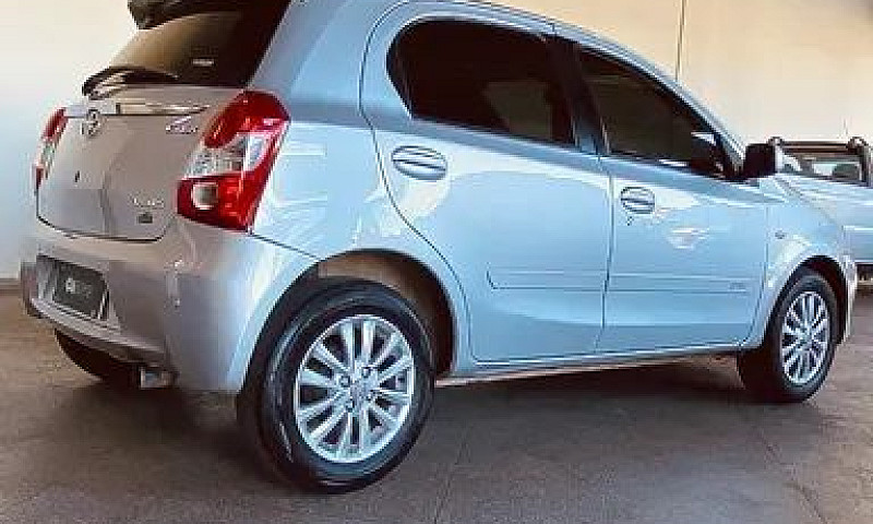 Toyota Etios Xls 1.5...
