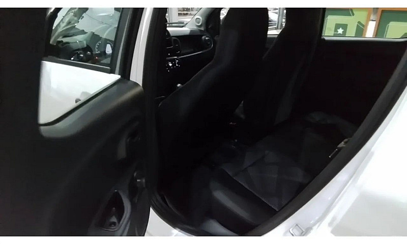 Fiat Mobi Like On 1....