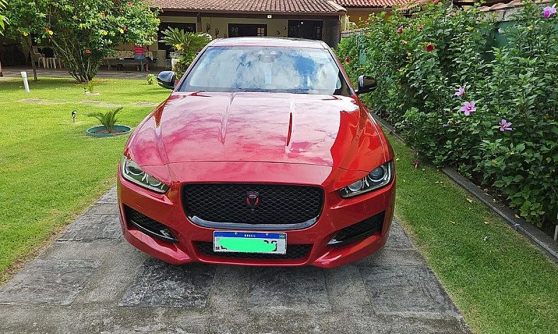 Jaguar Xe 2.0 Turboc...