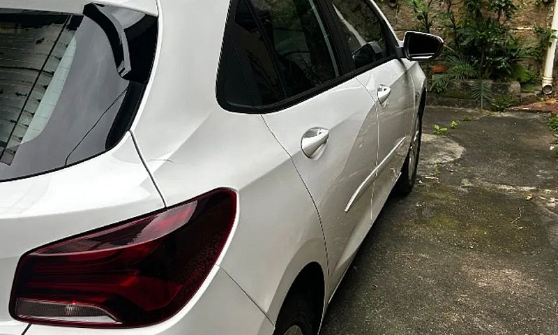 Chevrolet Onix Hatch...