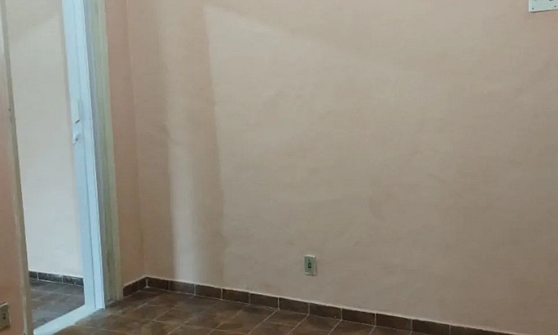 Alugo Casa De Vila...