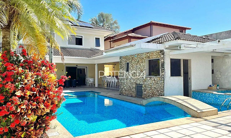 Casa Com 5 Dormitóri...