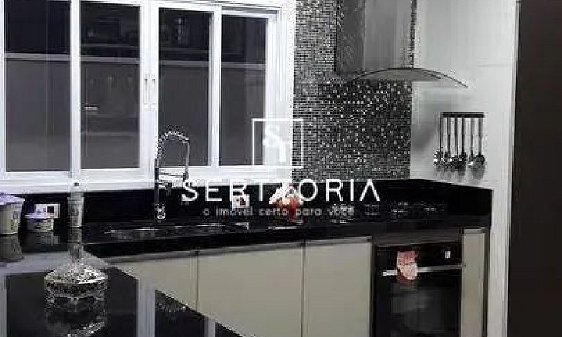 Casa Com 3 Dormitóri...