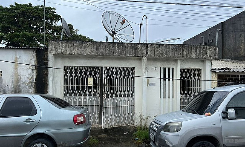 Casa Com Dois Pontos...