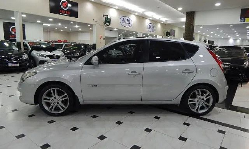 Hyundai I30 2.0 Mpfi...