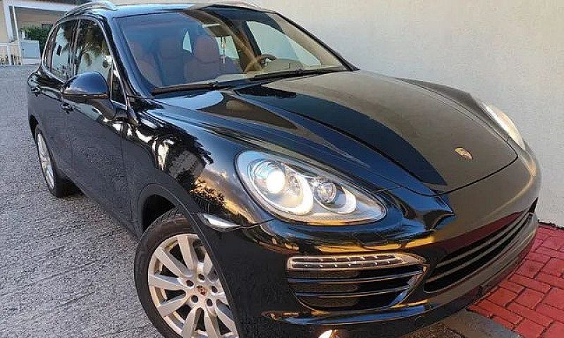 Porsche Cayenne 2013...