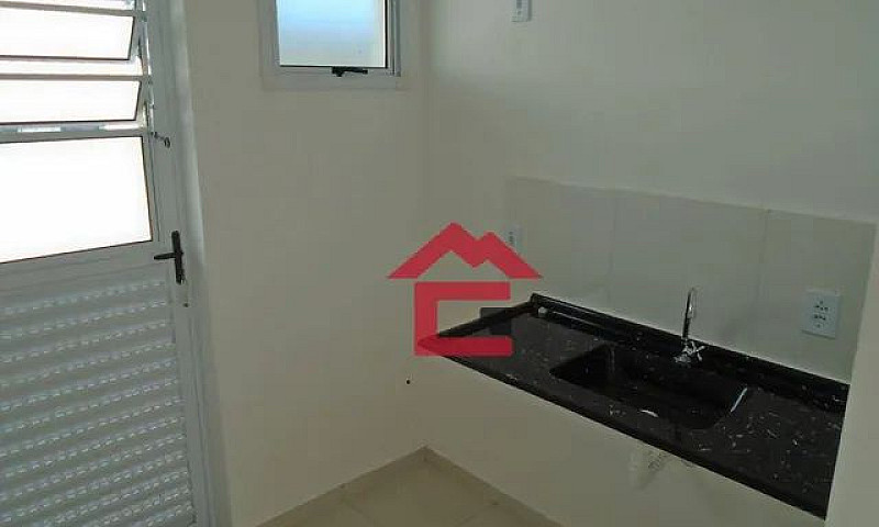 Casa Com 2 Dormitóri...