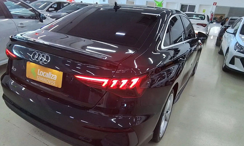 Audi A3 Sedan S-Line...