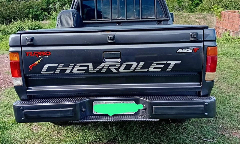 Chevrolet D-20 S / L...