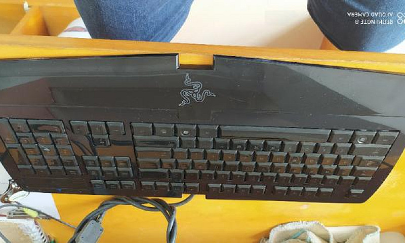 Teclado Razer Lycosa...