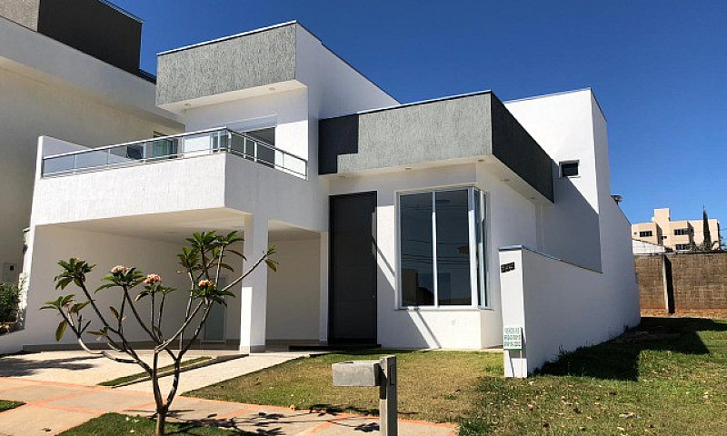 Casa Alto Padrão Con...