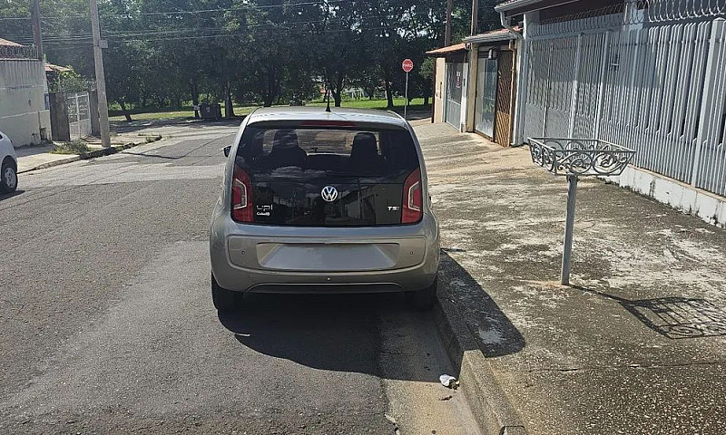 Volkswagen Up! Move ...