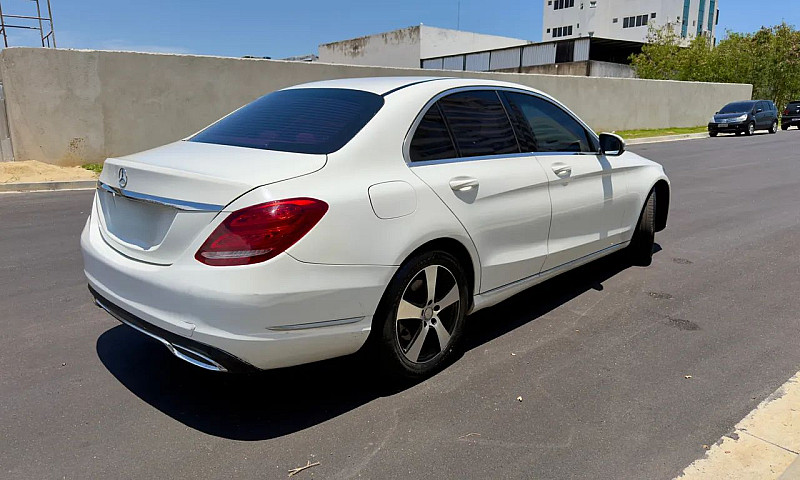 Mercedes-Benz C-200 ...
