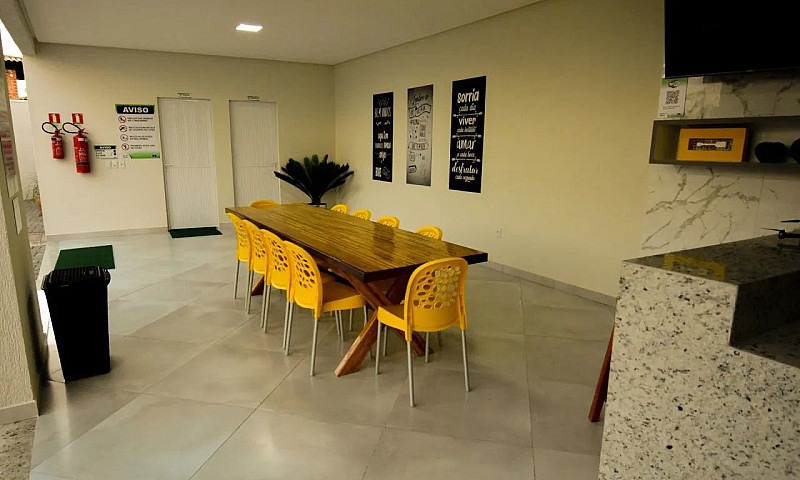 Apartamento 2/4 Mobi...