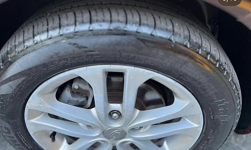 Kia Motors Cerato 1....