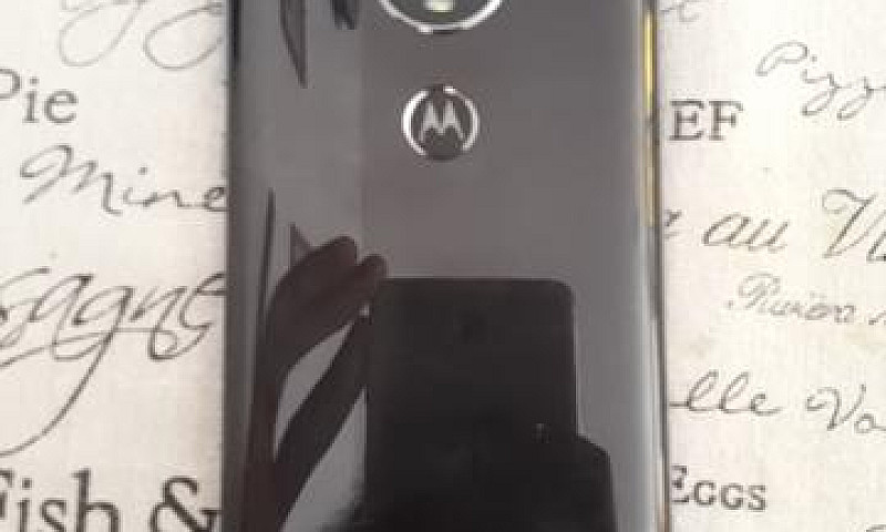 Moto E5 Plus...
