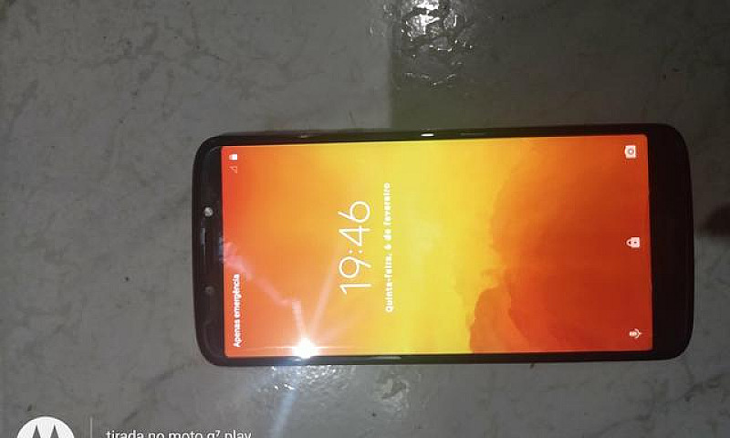 Moto E5 Play...