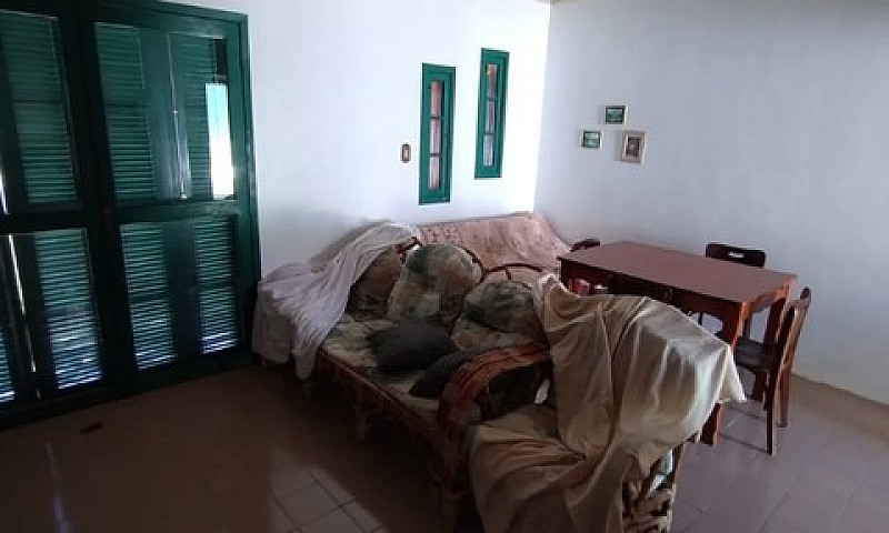 Casa Com 03 Dormitór...