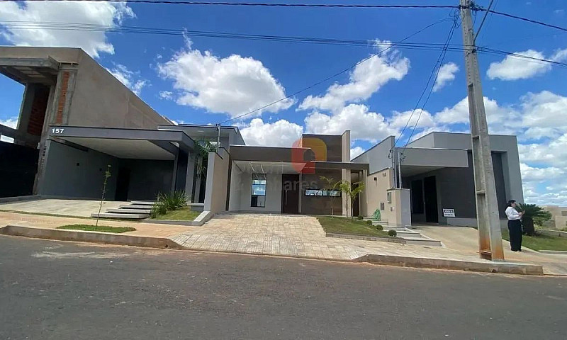 Casa Em Condomínio P...