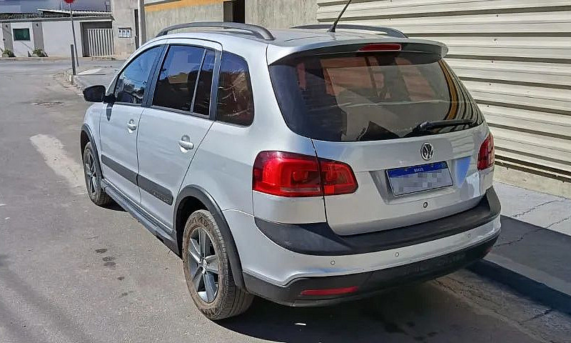 Volkswagen Spacecros...