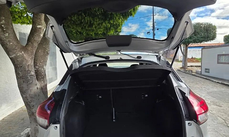 Nissan Kicks Sense 1...