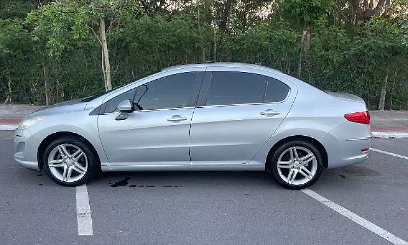 Peugeot 408 Sedan Gr...