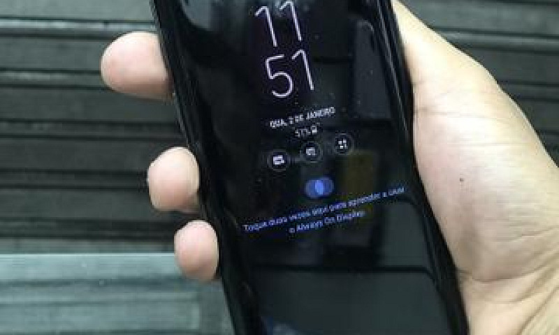 Celular...